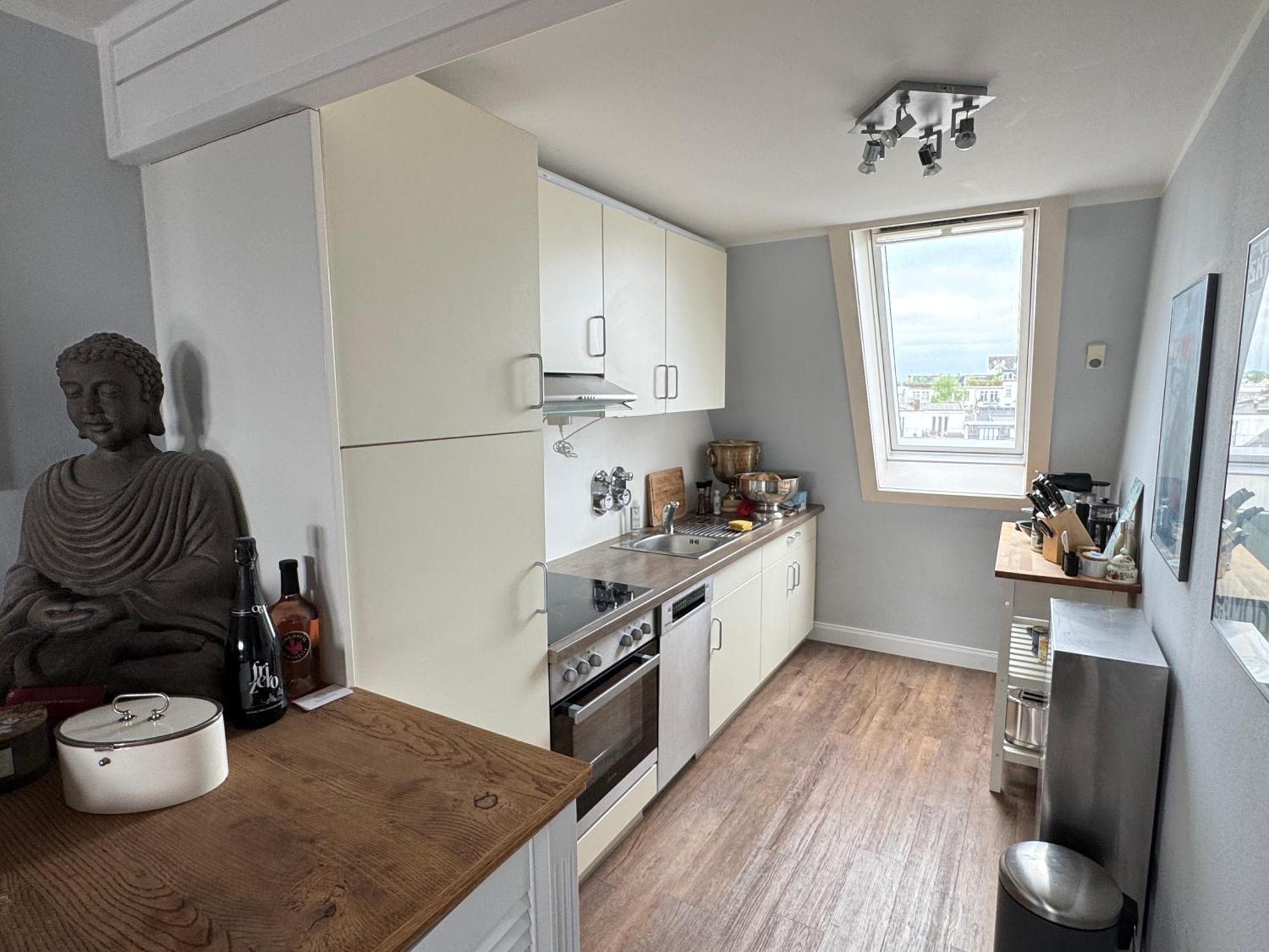 H14 - Prime Location - Perfect For Business & Lifestyle * Hamburg