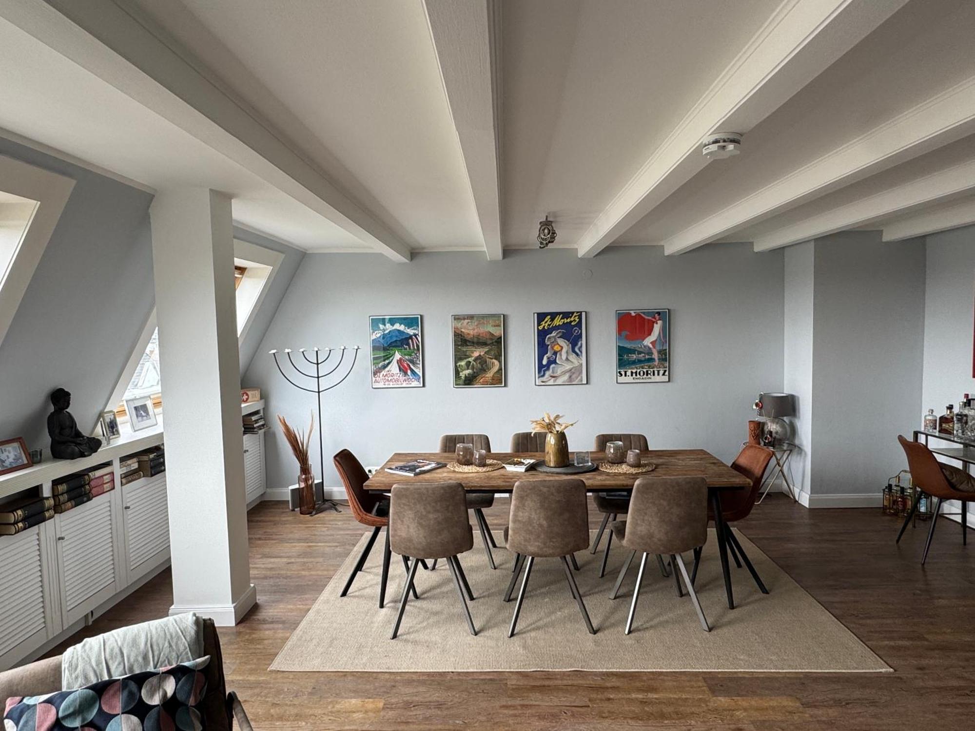 Apartment H14 - Prime Location - Perfect For Business & Lifestyle